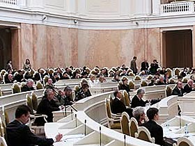 В Законодательном собрании Петербурга.  Фото с сайта mitropolia-spb.ru