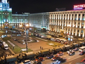 Триумфальная площадь перед "Митингом несогласных", фото http://dao-b.livejournal.com