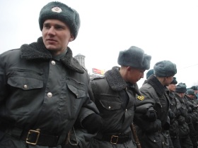 Оцепление на Пушкинской площади 20 марта 2010 года. Фото Анастасии Петровой/Каспаров.Ru.