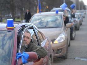 Член "Общества синих ведерок". Фото: www.ac.ua