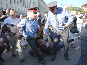 Задержание Сергея Удальцова на Дне гнева. Фото Каспарова.Ru