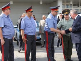 Хабаровские губернатор и генералы полиции, фото с сайта khabarovskonline.com