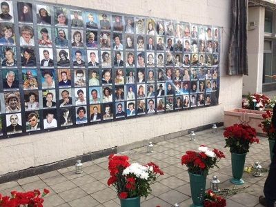 Фотографии погибших при штурме Норд-Оста. Фото из ФБ Натальи Пелевиной