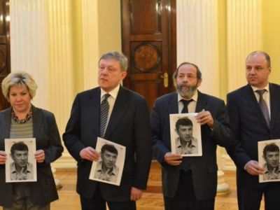 Минута молчания в память о Борисе Немцове. Фото: facebook.com/ig.yakovlev