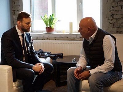 Навальный и Познер. Публикуется в igoryakovenko.blogspot.ru Навальный и Познер. Публикуется в igoryakovenko.blogspot.ru