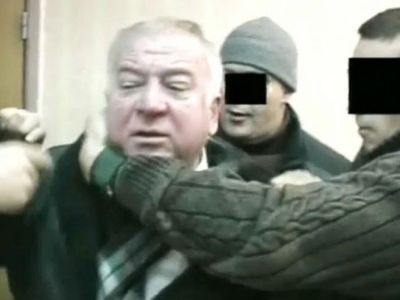 Задержание Скрипаля спецслужбами. Фото: Antikor.com.ua Задержание Скрипаля спецслужбами. Фото: Antikor.com.ua