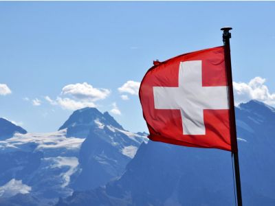 Флаг Швейцарии. Фото: thelogo.ru