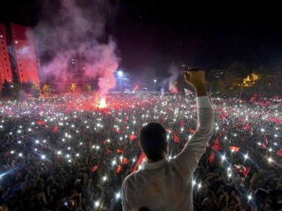 Митинг сторонников Экрема Имамоглу перед выборами мэра Стамбула, 23.6.19. Фото: t.me/turkeyabout