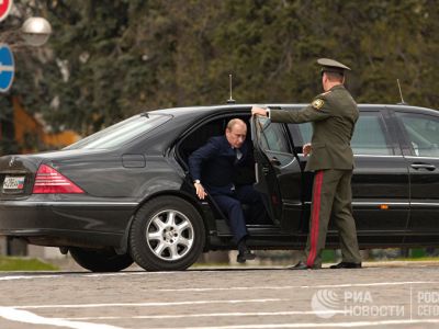 Путинский автомобиль. Фото: РИА Новости