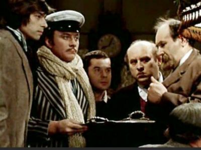 Кадр фильма "12 стульев" Кадр фильма "12 стульев"