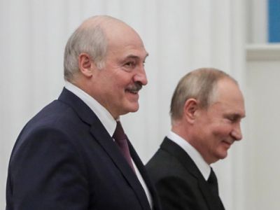 Владимир Путин и Александр Лукашенко (справа налево). Фото: Михаил Метцель / ТАСС