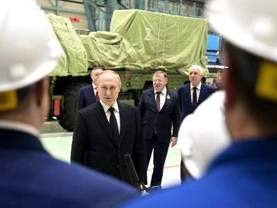 Владимир Путин на встрече с рабочими Обуховского завода, Санкт-Петербург 18.01.23. Фото: kremlin.ru Владимир Путин на встрече с рабочими Обуховского завода, Санкт-Петербург 18.01.23. Фото: kremlin.ru