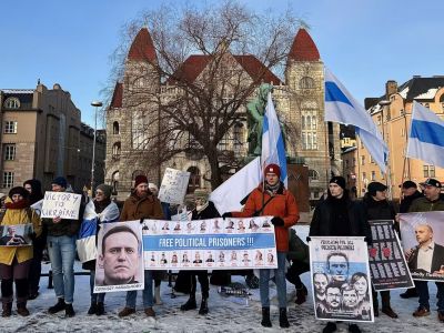 По всему миру проходят акции в поддержку Навального и российских политзаключенных