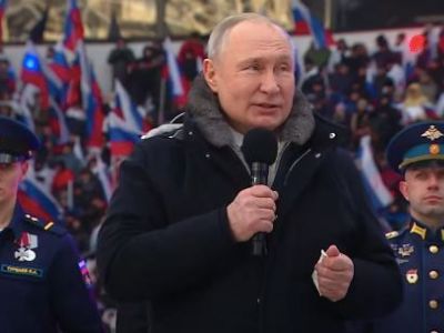 Путин выступил на провоенном концерте