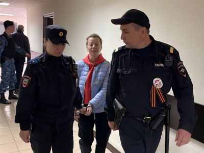 Евгения Беркович в зале суда, 5.05.23. Фото: t.me/podosokorsky Евгения Беркович в зале суда, 5.05.23. Фото: t.me/podosokorsky