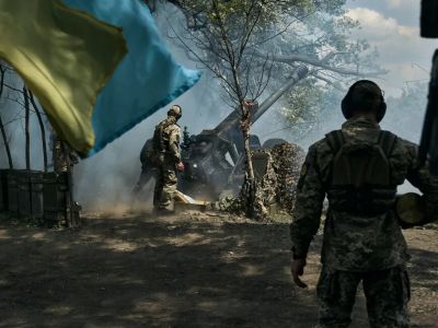 Украинские военные возле Бахмута. 12 мая 2023 года. Фото: Libkos / AP / Scanpix / LETA