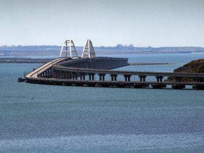 Россия затапливает паромы в Керченском проливе для защиты Крымского моста