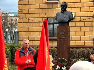 Коммунисты разных течений не поделили памятник бывшему главе пензенского обкома