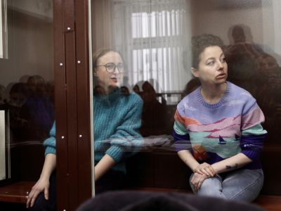 Уголовное дело Жени Беркович и Светланы Петрийчук направили в военный суд