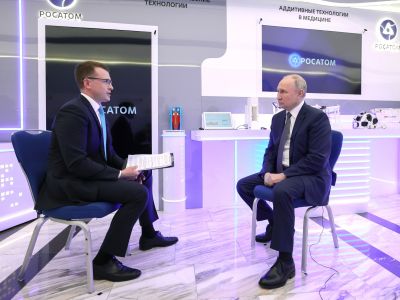 Tucker swanson mcnear carlson. министр великобритании малого бизнеса пол скалли. такер карлсон последнее. телеведущий. видео такера карлсона после интервью.