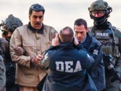 Николаса Мадуро везут в суд. Фото: uk.news.yahoo.com